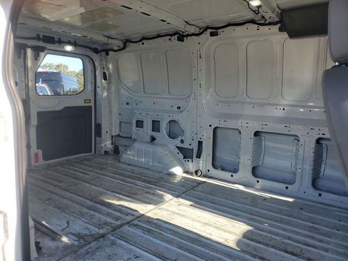 Used 2018 Ford Transit 250 130 Low Roof image 11
