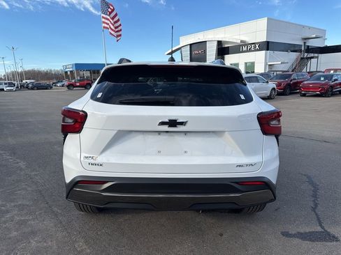 New 2026 Chevrolet Trax ACTIV w/ Sunroof Package image 4