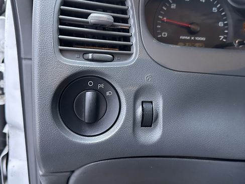 Used 2010 Ford Ranger XL image 19