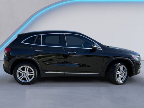 Used 2022 Mercedes-Benz GLA 250 4MATIC image 3