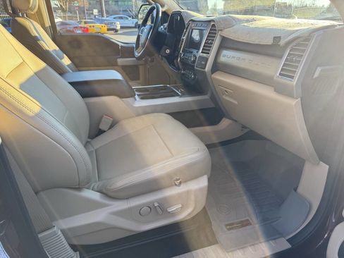 Used 2017 Ford F350 Lariat w/ Tow Technology Bundle image 16