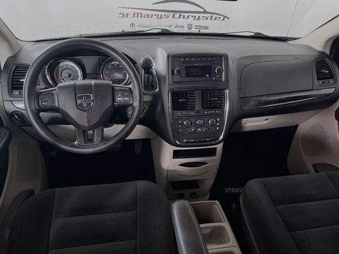 Used 2016 Dodge Grand Caravan SE w/ Quick Order Package 29E SE FWD image 20