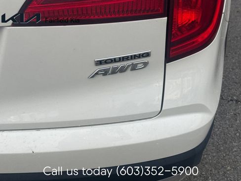 Used 2018 Honda Pilot Touring image 7