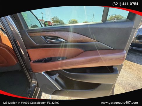 Used 2015 Cadillac Escalade ESV Premium image 32