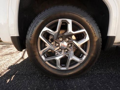 Used 2023 GMC Sierra 1500 SLT w/ SLT Premium Package image 41