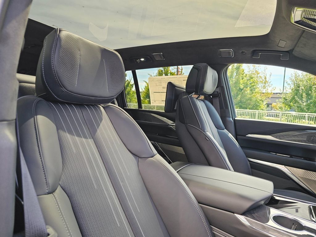 New 2026 Cadillac Escalade IQ Sport 2 AWD/4WD image 11