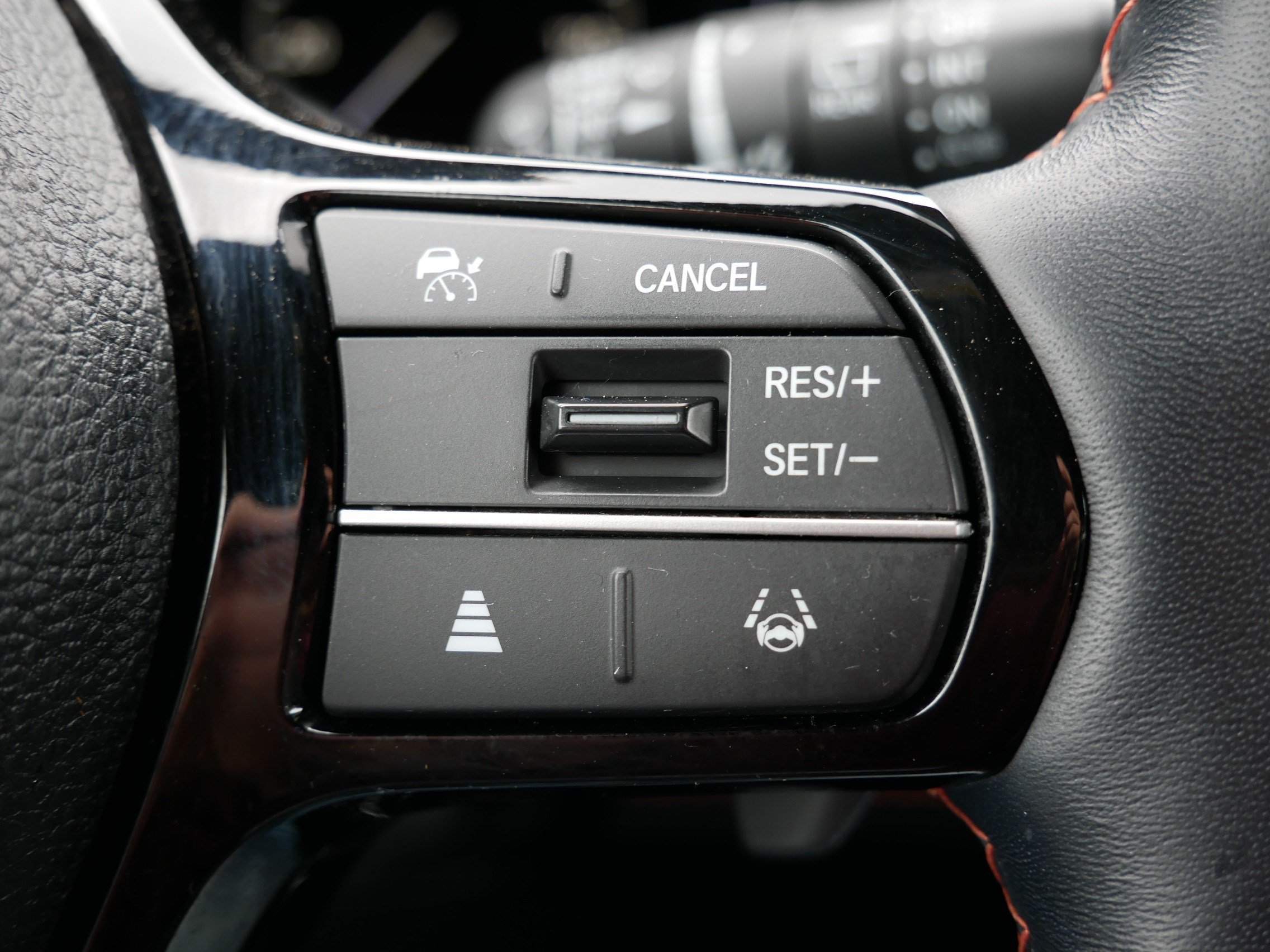 Certified 2024 Honda Pilot TrailSport image 30