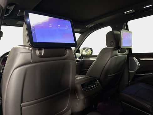Used 2026 Cadillac Escalade Platinum Sport w/ LPO, ONYX Package AWD/4WD image 29