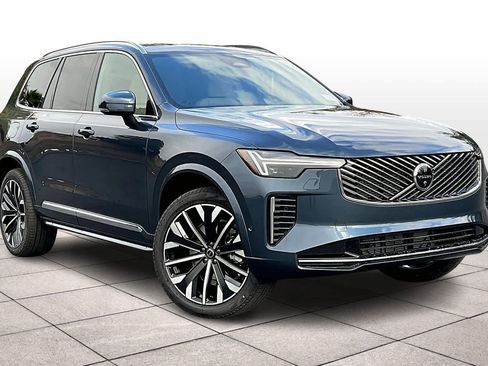 New 2026 Volvo XC90 B6 Plus w/ Protection Package Premier image 2