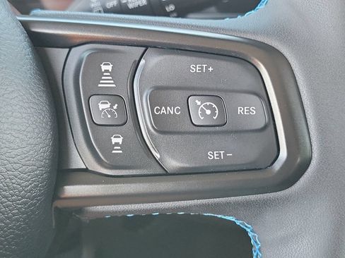 Used 2024 Jeep Wrangler Unlimited Rubicon 4xe w/ Capability Package AWD/4WD image 6