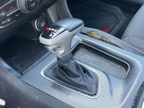 Used 2015 Dodge Charger SXT image 16