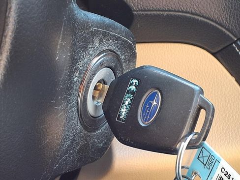 Used 2018 Subaru Outback 2.5i Premium image 19