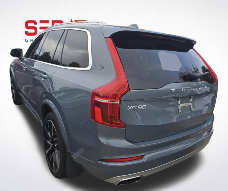 Used 2021 Volvo XC90 T6 Momentum w/ Advanced Package AWD/4WD image 3
