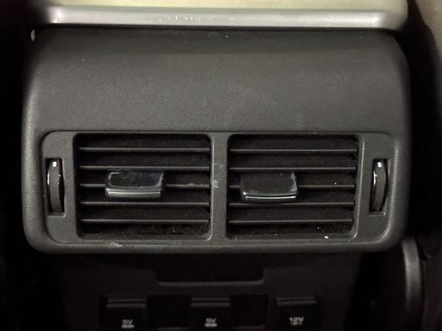 Used 2020 Land Rover Range Rover Velar S image 16