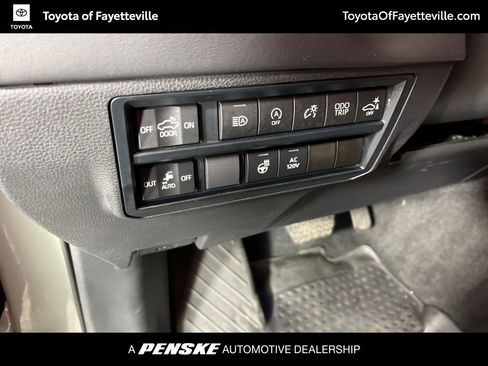 Used 2024 Toyota Tundra Platinum image 28