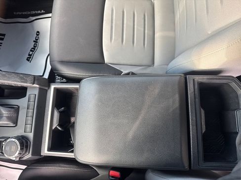 Used 2024 Toyota Tacoma TRD Sport w/ TRD Sport Upgrade Package image 14