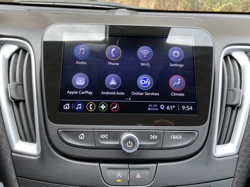 Used 2023 Chevrolet Malibu LT image 25