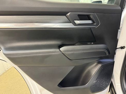 New 2026 GMC Terrain Elevation w/ LPO, Floor Liner Package FWD image 15