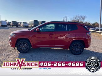 Used 2023 Jeep Compass Limited video 2