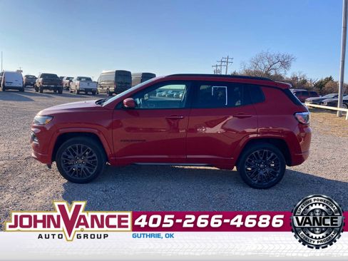 Used 2023 Jeep Compass Limited image 2