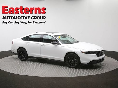 Used 2025 Honda Accord SE image 46