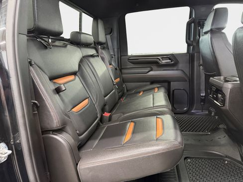 Used 2024 GMC Sierra 2500 AT4 w/ AT4 Premium Plus Package AWD/4WD image 11