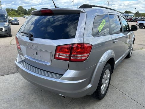 Used 2017 Dodge Journey SE w/ Flexible Seating Group FWD image 5