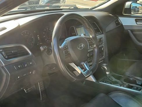 Used 2017 Hyundai Sonata Limited 2.0T FWD image 17
