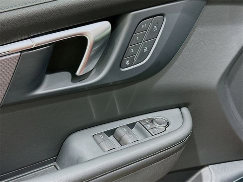 Used 2026 Buick Enclave Sport Touring w/ Power Package image 18