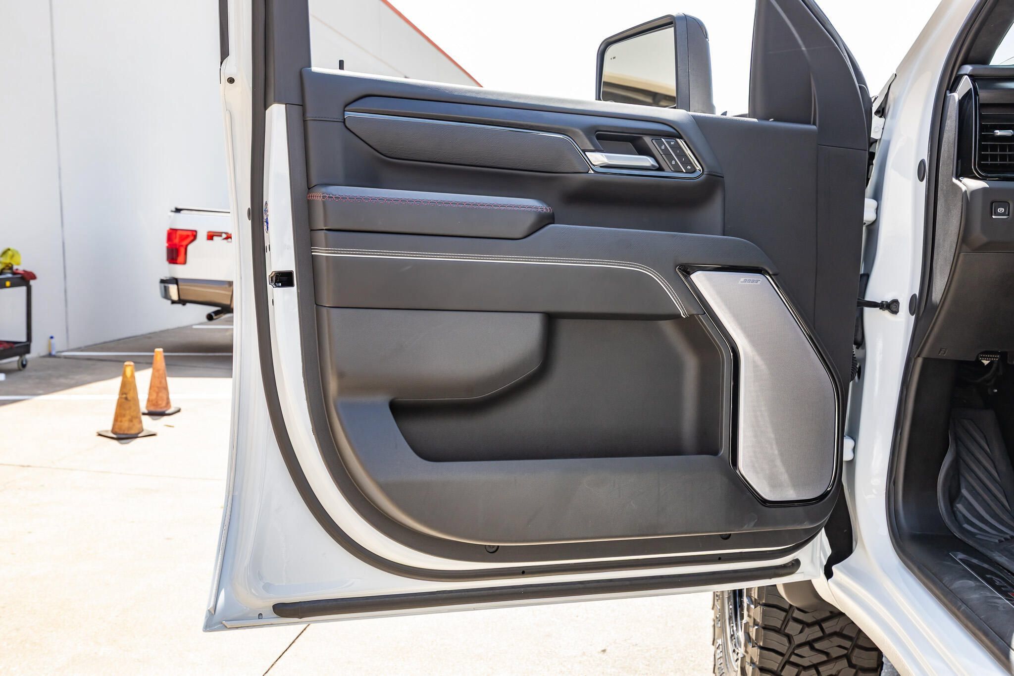 Used 2025 GMC Sierra 2500 AT4X w/ AT4X AEV Edition AWD/4WD image 37