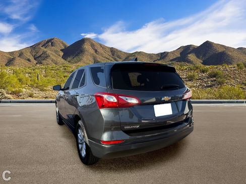 Used 2020 Chevrolet Equinox LS FWD image 3