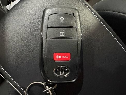 Used 2026 Toyota Corolla XSE FWD image 18