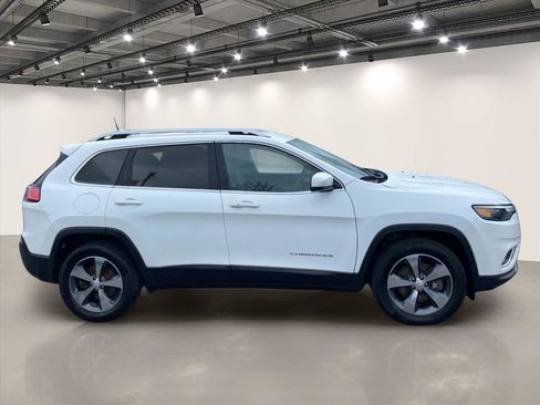 Used 2019 Jeep Cherokee Limited AWD/4WD image 8