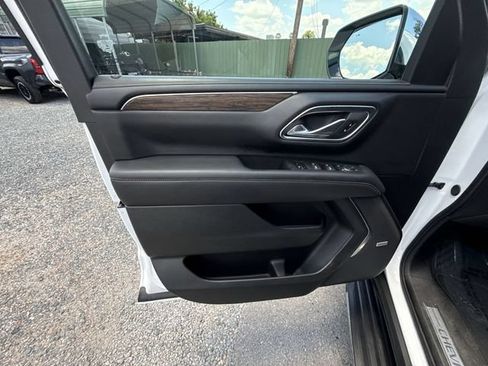 Used 2024 Chevrolet Tahoe Premier RWD image 13