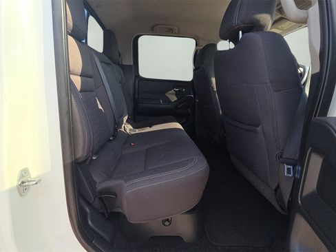 Used 2022 Nissan Frontier SV image 14