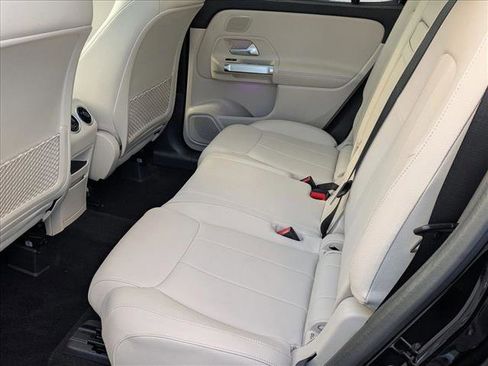 Used 2026 Mercedes-Benz GLB 250 image 19