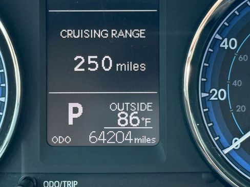 Used 2017 Toyota Corolla LE image 20