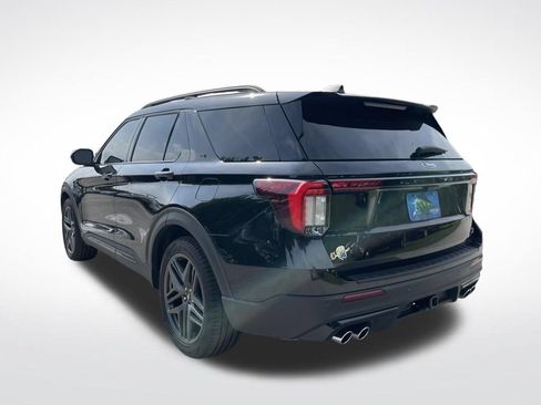 Used 2025 Ford Explorer ST RWD image 5