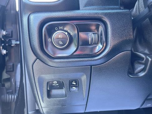 Used 2020 RAM 1500 Big Horn AWD/4WD image 17