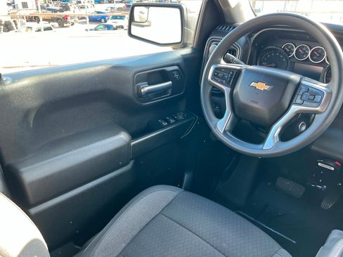Certified 2022 Chevrolet Silverado 1500 Custom w/ LPO, Dark Essentials Package image 12