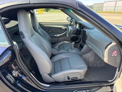 Used 2003 Porsche 911 Carrera RWD image 10