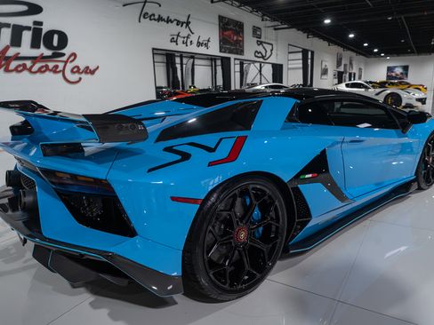 Used 2021 Lamborghini Aventador SVJ image 22