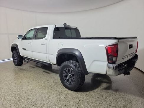 Used 2023 Toyota Tacoma SR5 RWD image 7