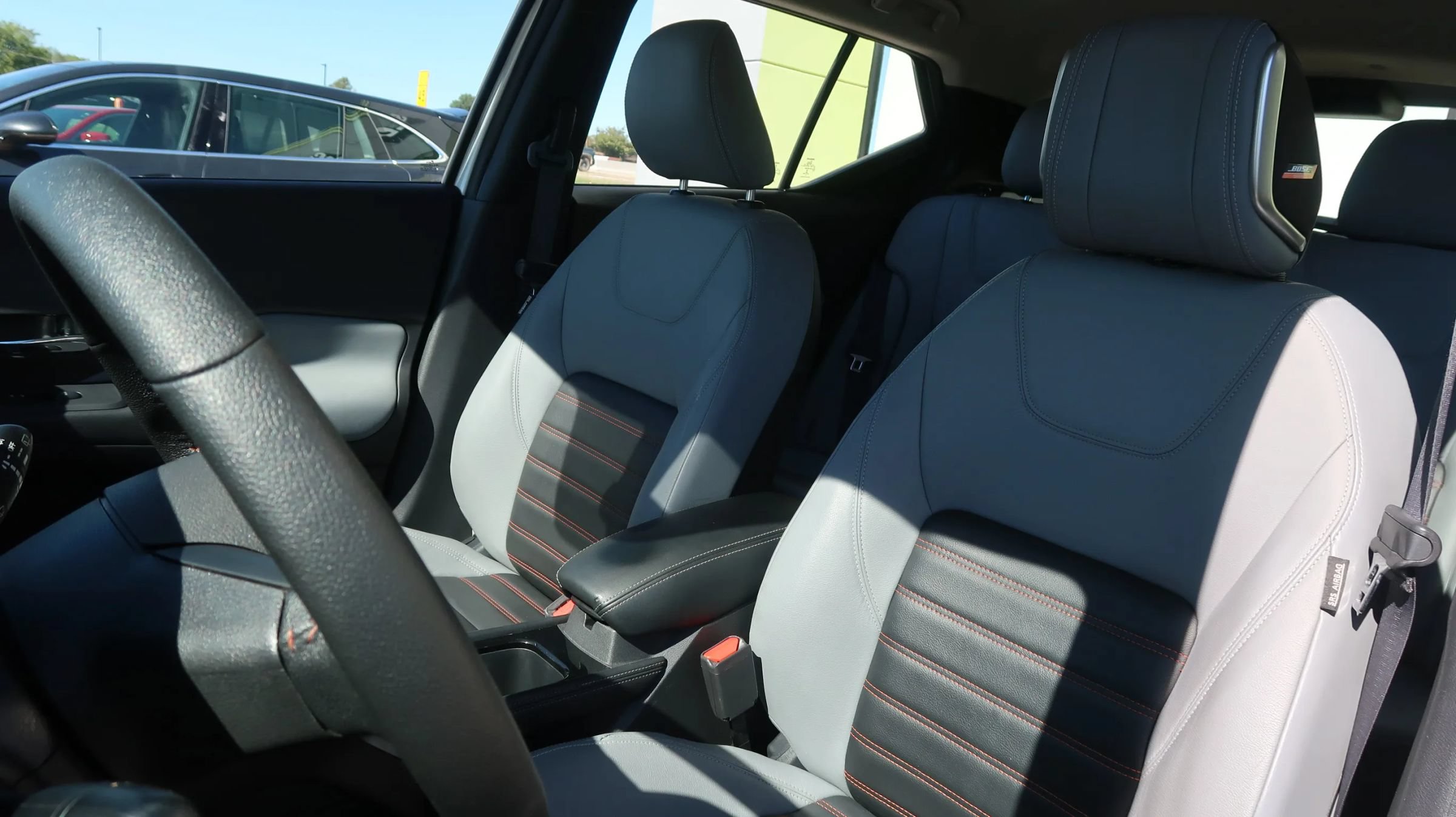 Used 2021 Nissan Kicks SR w/ SR Premium Package FWD image 18