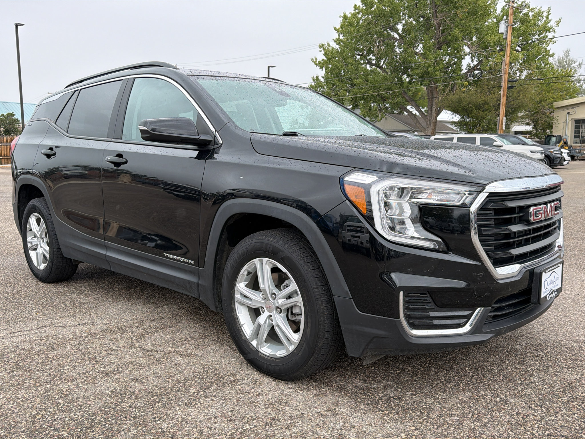 Used 2022 GMC Terrain SLE w/ Driver Convenience Package AWD/4WD image 9
