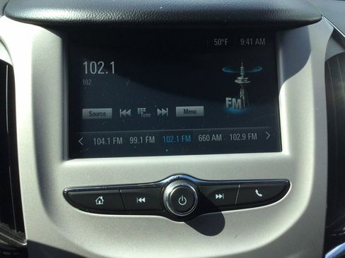 Used 2017 Chevrolet Cruze LS FWD image 26