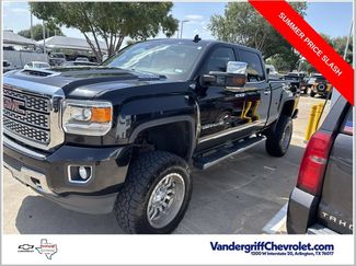 Used 2019 GMC Sierra 2500 Denali w/ Duramax Plus Package AWD/4WD video 1