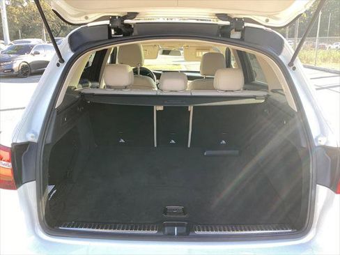 Used 2018 Mercedes-Benz GLC 300 image 24