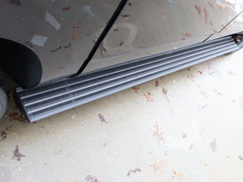 New 2025 Chevrolet Suburban High Country image 39