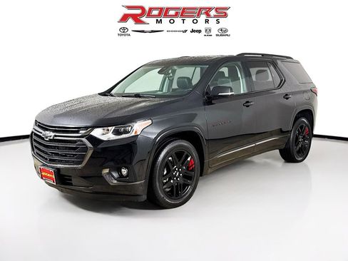 Used 2020 Chevrolet Traverse Premier w/ Redline Edition image 3